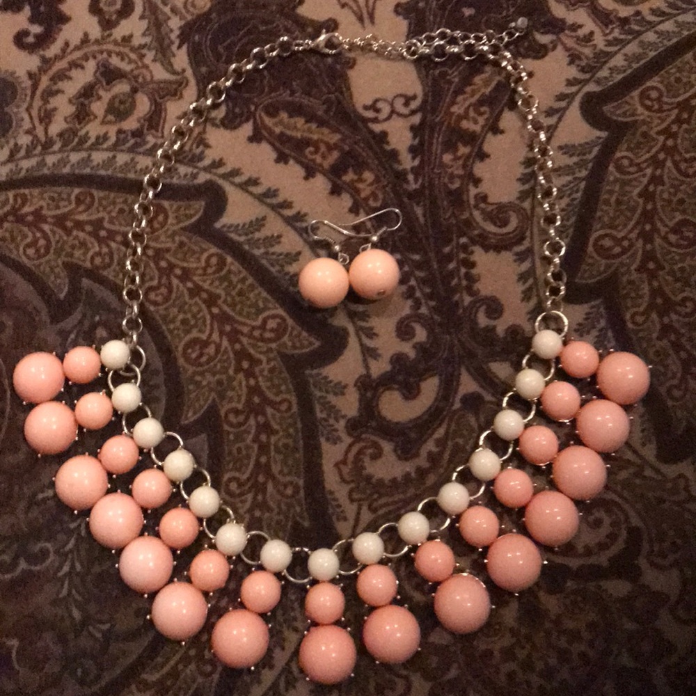 Necklace set